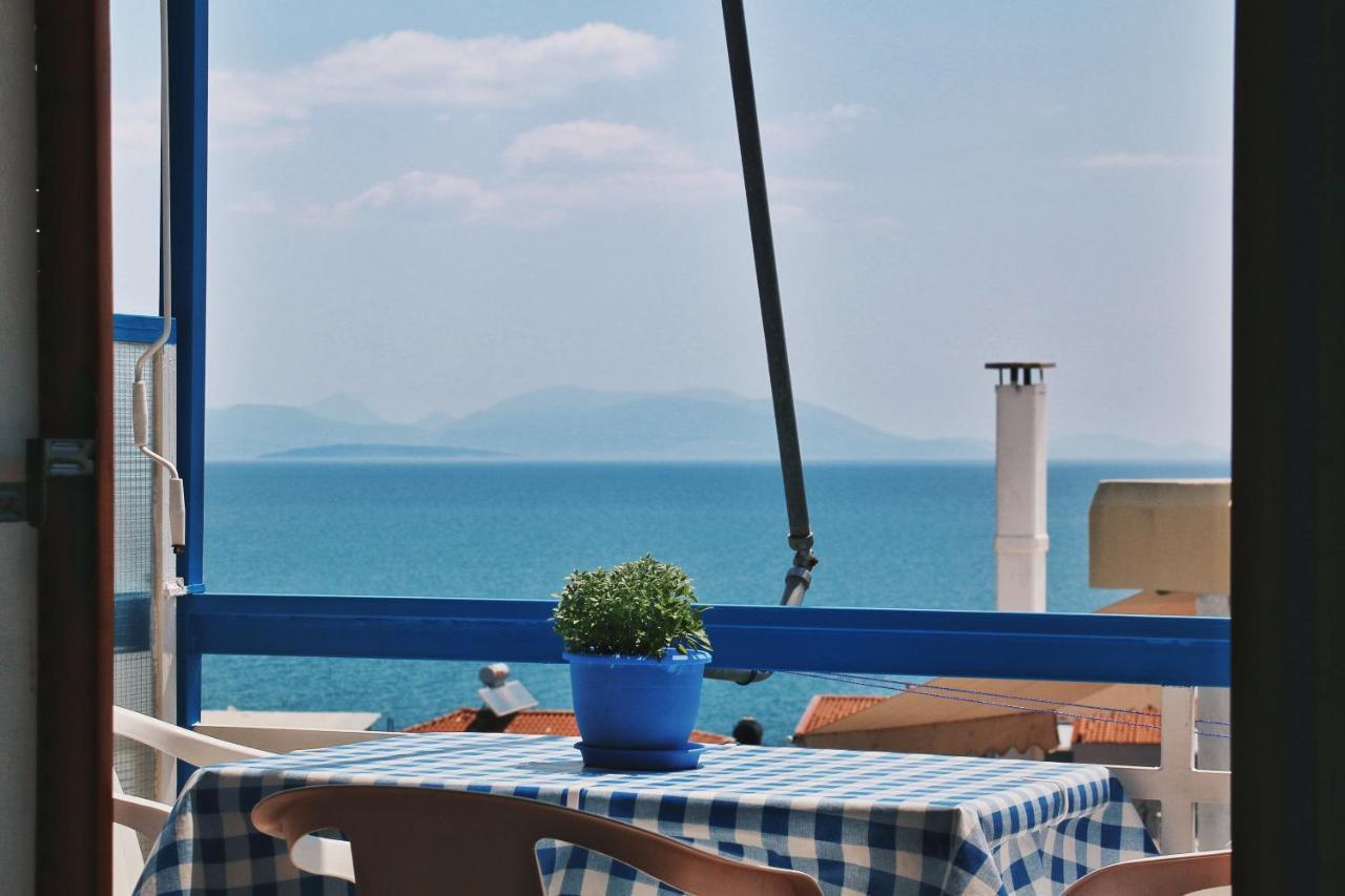 Seaview- 2 Space - Selfcatering Apartment - Helen No 3 Xiropigado Exterior photo